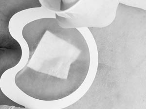 Tegaderm HP Film Dressing 2.375x2.75" Sterile Adhesive LF thumbnail 2