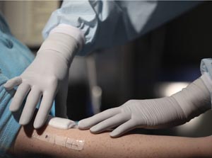 Sterling Nitrile Exam Gloves Large Sterling Silver Non-Sterile 200/Bx thumbnail 11